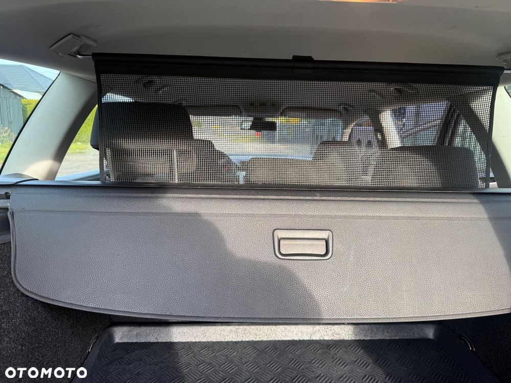 Volkswagen Passat 1.6 TDI Comfortline - 28