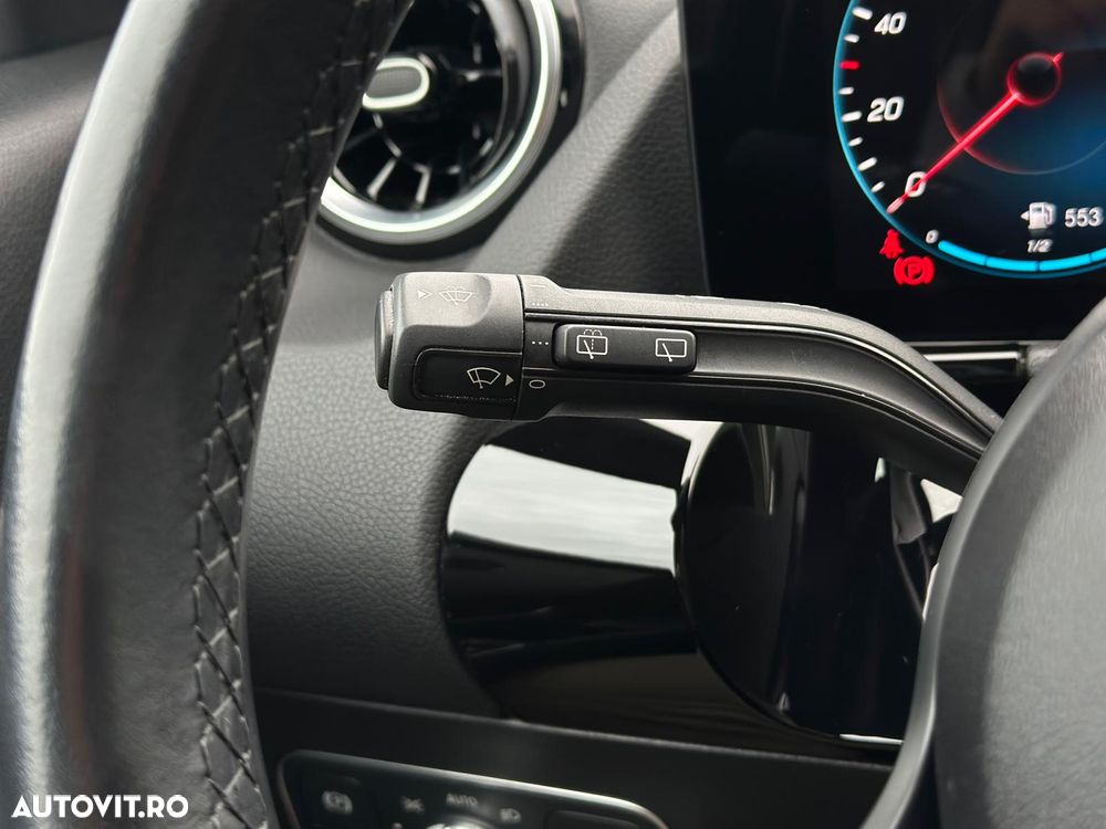 Mercedes-Benz GLA 200 d 8G-DCT Progressive - 40