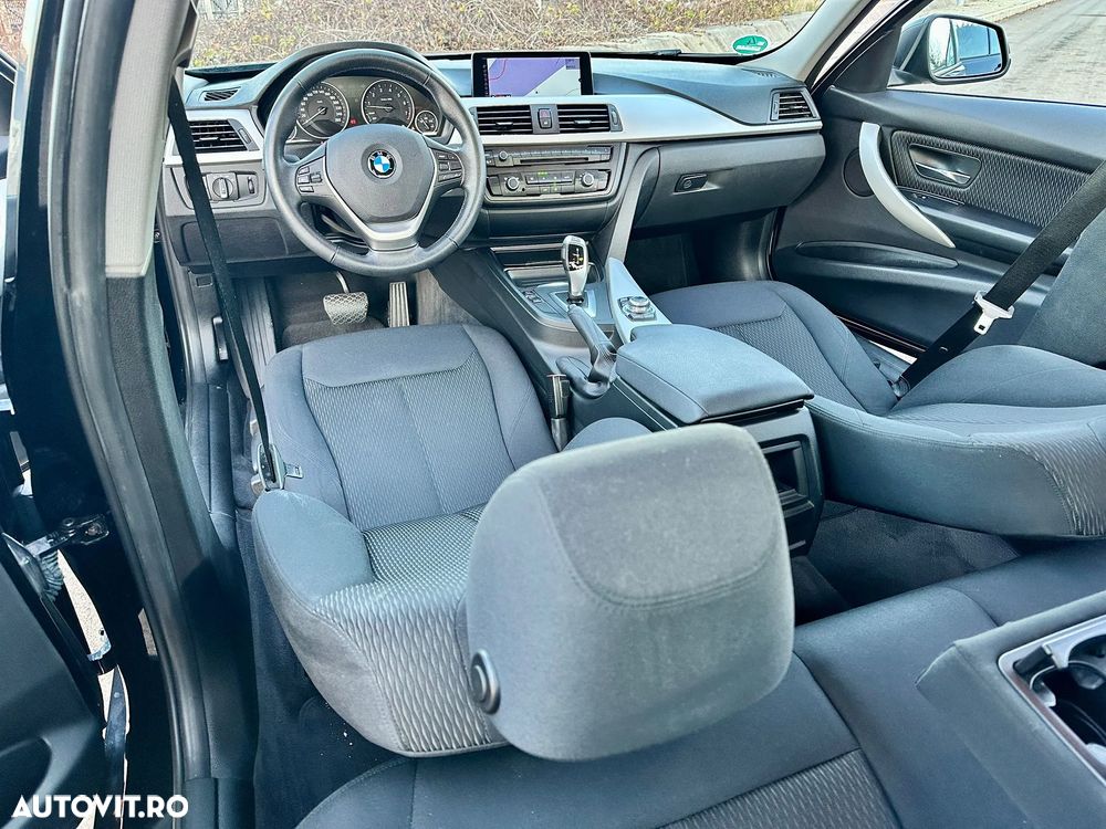 BMW Seria 3 320i Aut. - 11