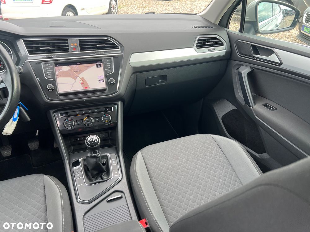 Volkswagen Tiguan - 21