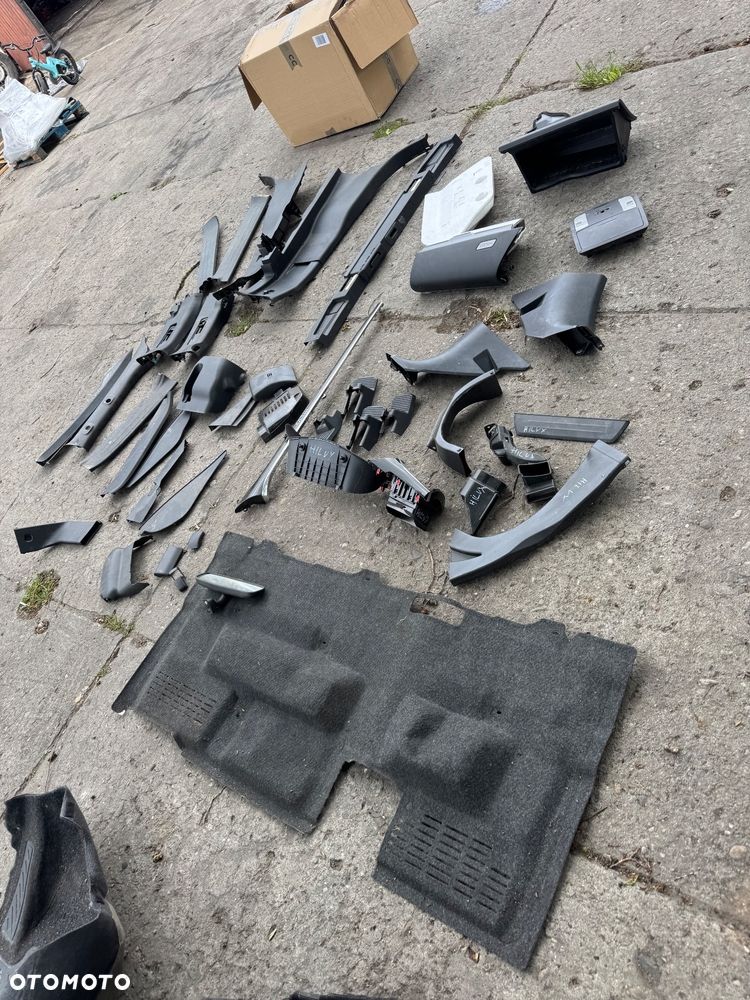 Toyota hilux 8 wszystkie części  wąż węże klimy przód przednie wzmocnienie środek plastiki - 23