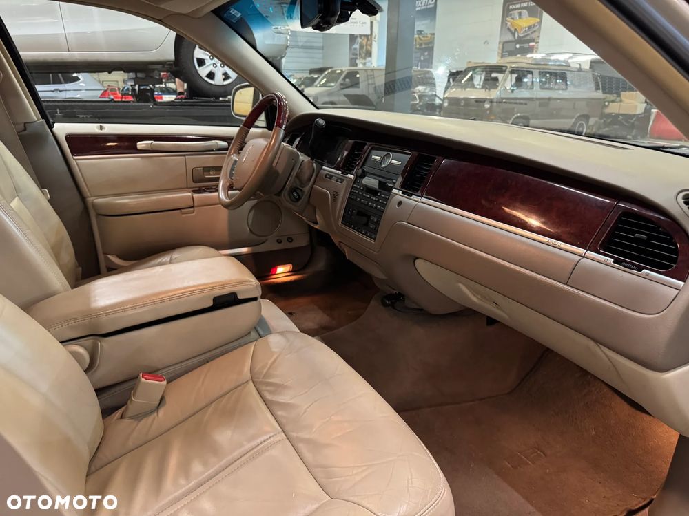 Lincoln Town Car 4.6 Signature - 20