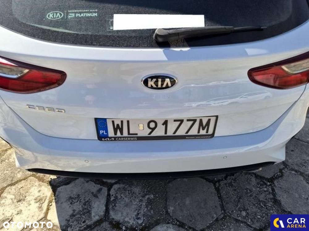 Kia Ceed - 21