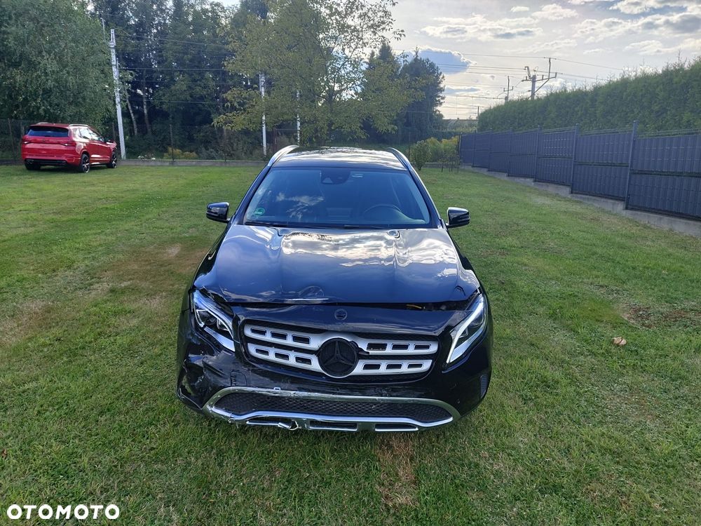 Mercedes-Benz GLA 250 7G-DCT Peak Edition - 22