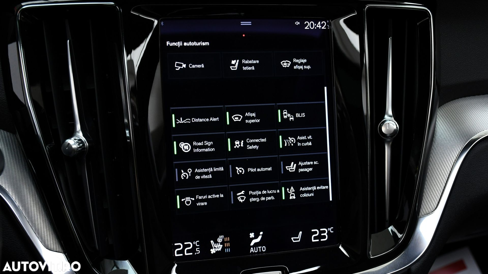 Volvo V60 T6 AWD Recharge Geartronic Inscription - 22