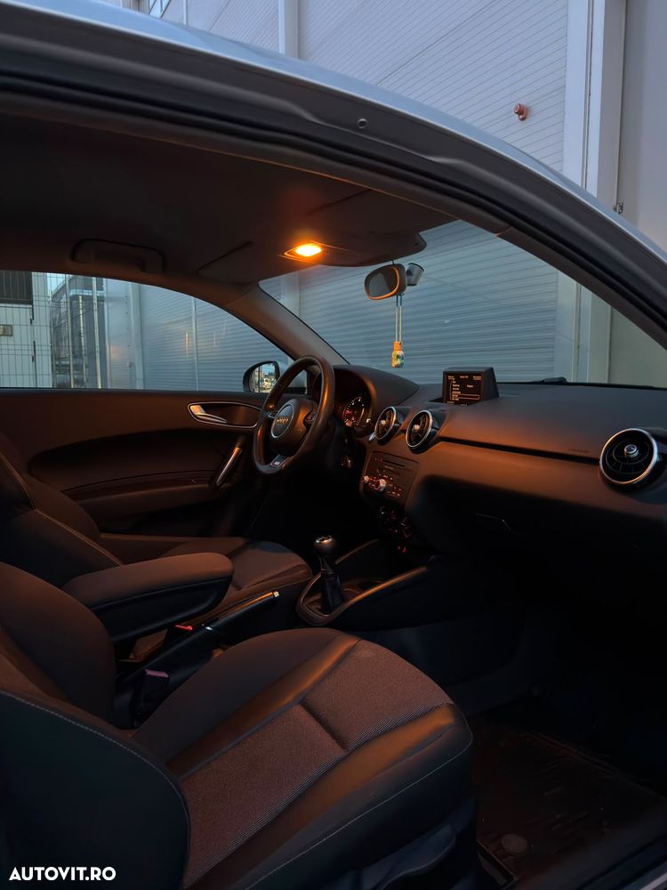 Audi A1 1.6 TDI Attraction - 4