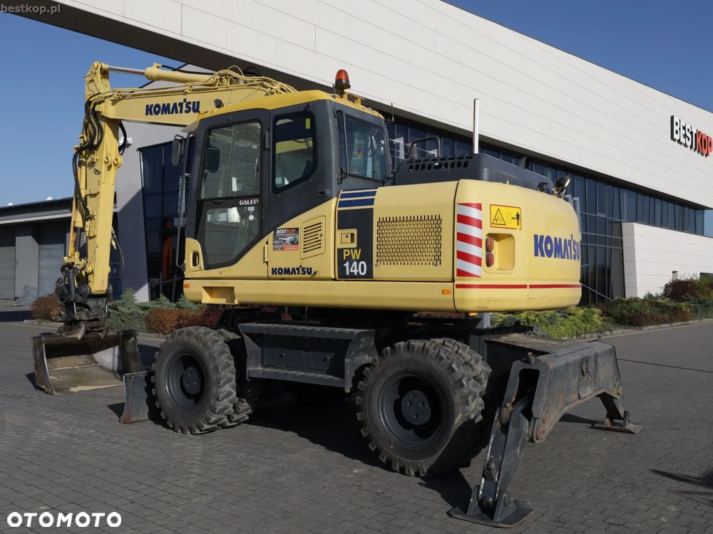 Komatsu PW140-7 - 10