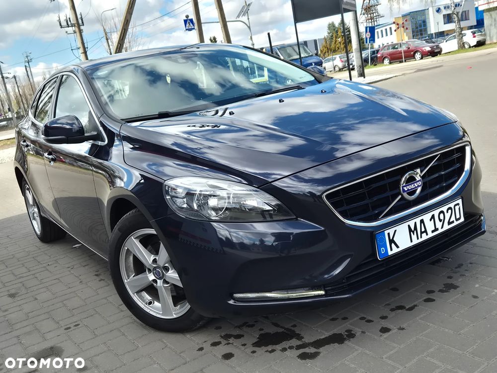 Volvo V40 D2 Momentum - 19