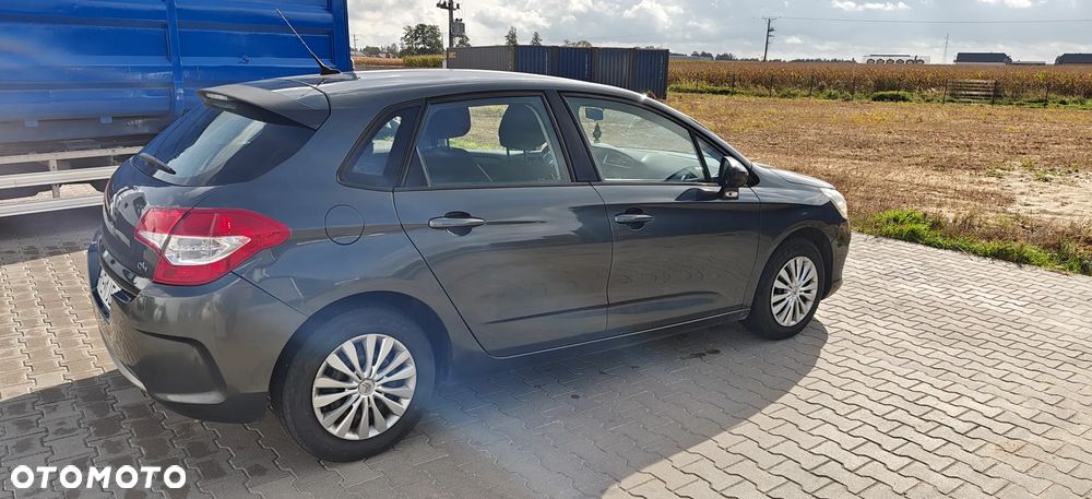 Citroen C4 2011 photo 4