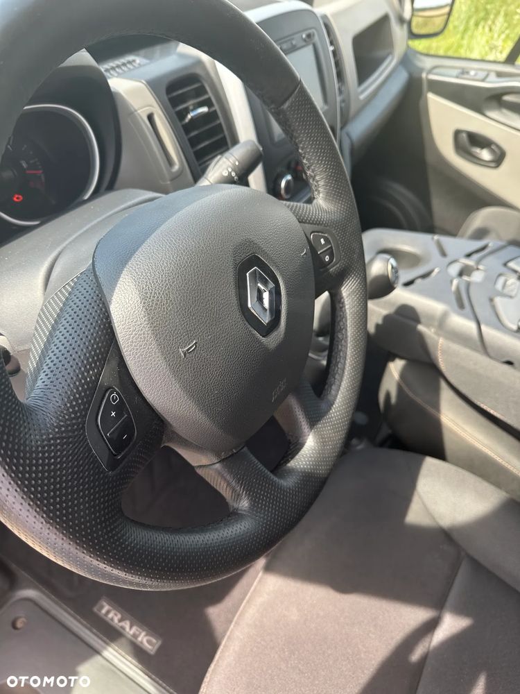 Renault TRAFIC - 29