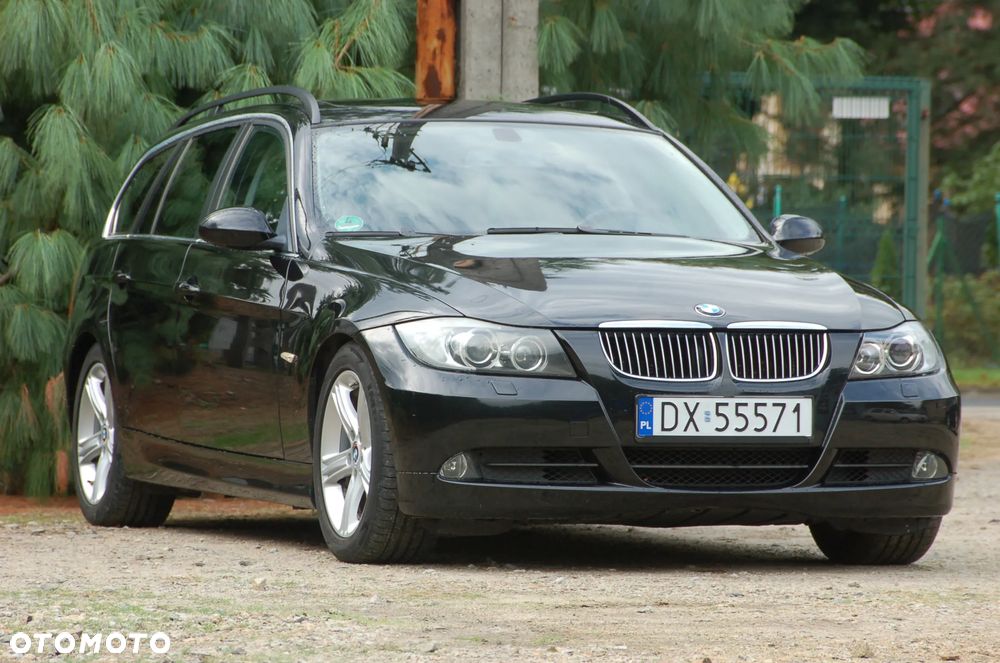 BMW Seria 3 325i - 23