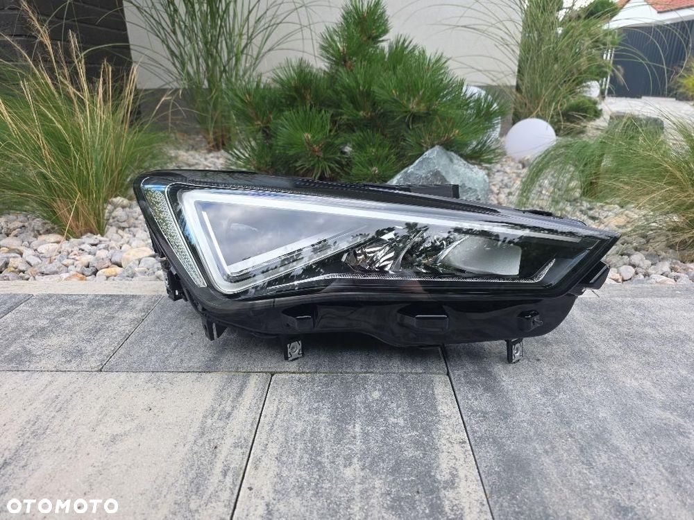 SEAT CUPRA LEON 4 IV 5FB Lampa prawa przód Full Led Dynamic 5FB941008F - 1