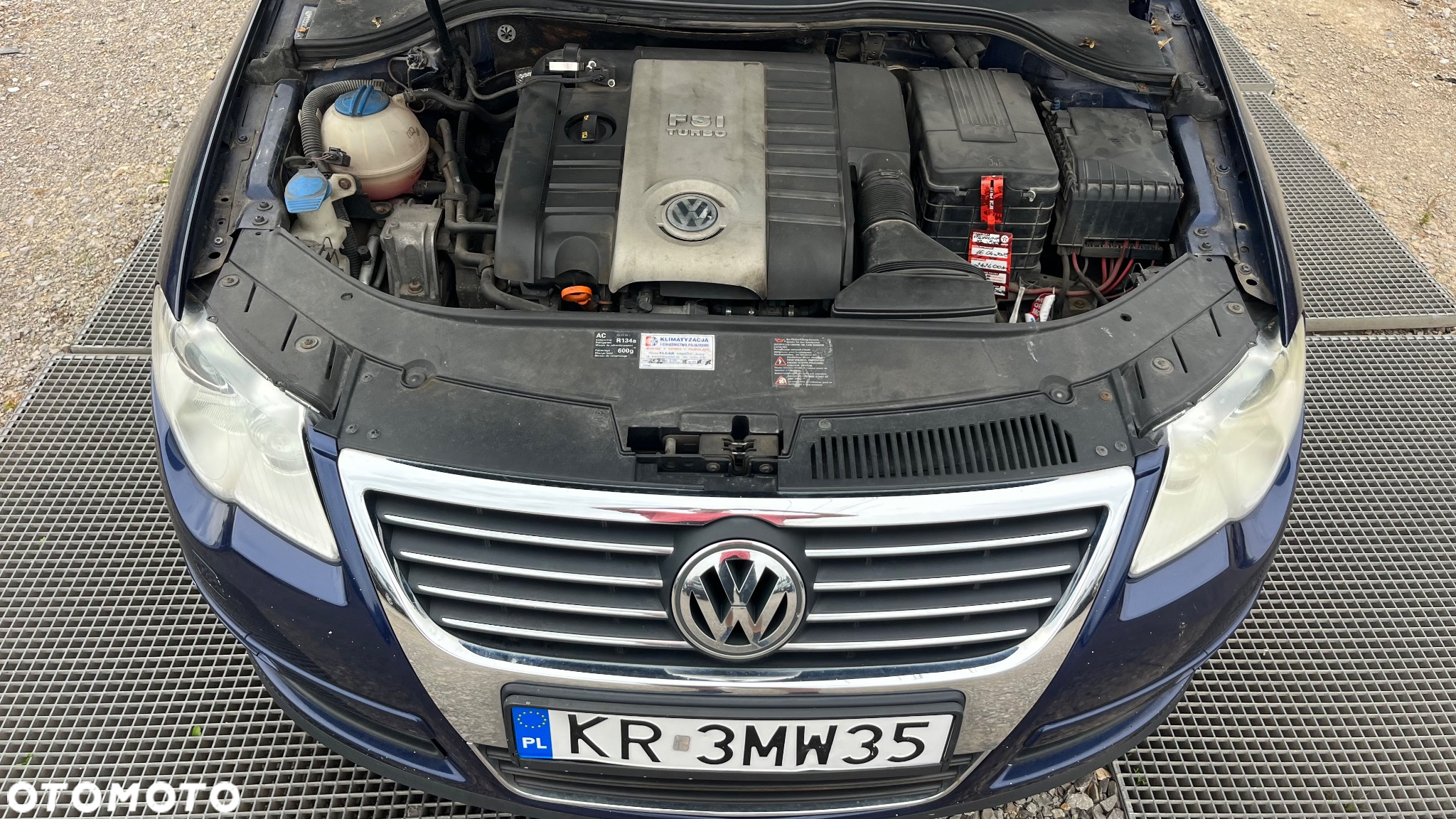 Volkswagen Passat - 13