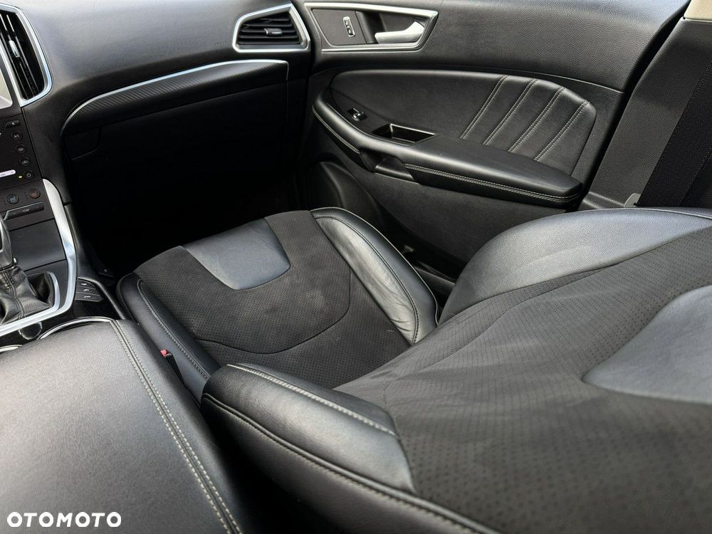 Ford Edge 2.0 TDCi Twin-Turbo 4WD ST-Line - 24