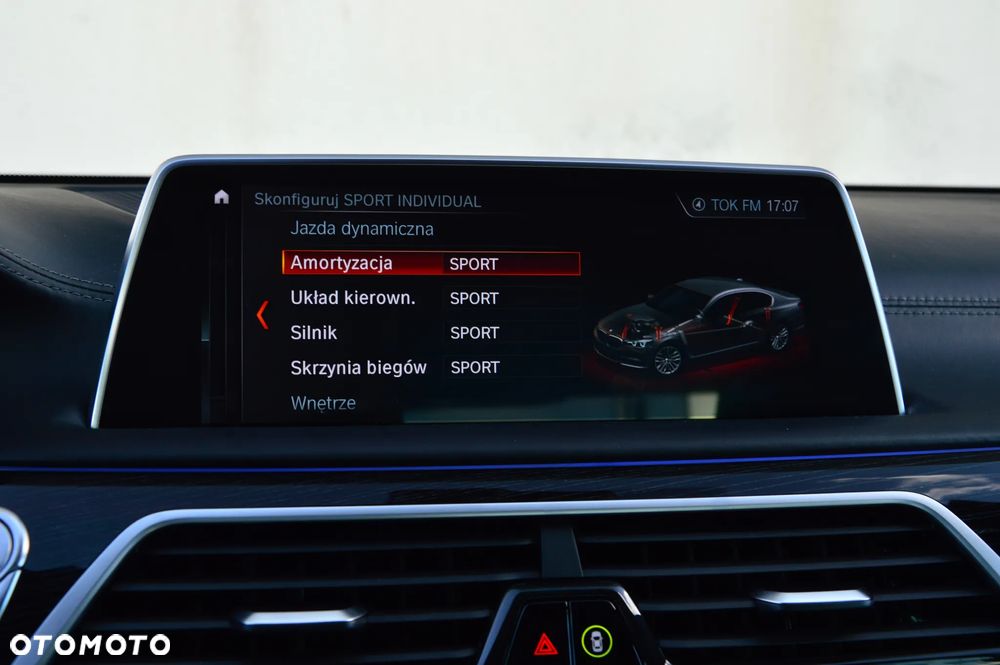 BMW Seria 7 750d xDrive - 33