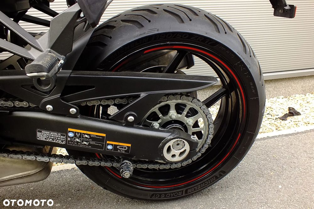 Kawasaki Ninja 1000 SX - 12