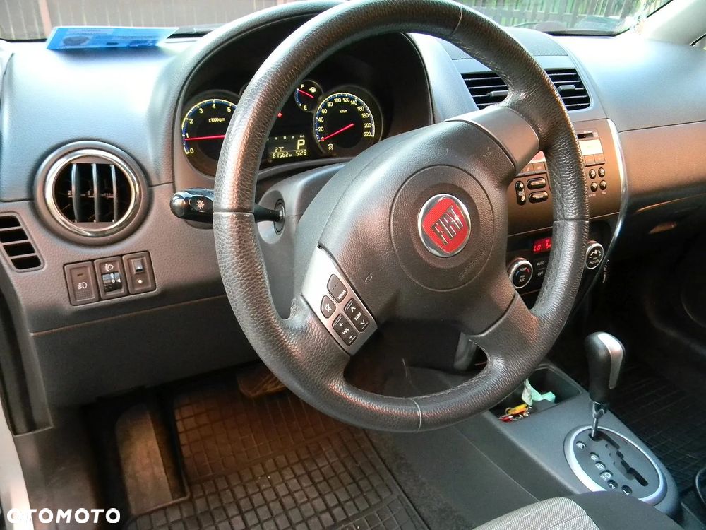 Fiat Sedici 1.6 16V 4x2 Automatik Emotion - 12