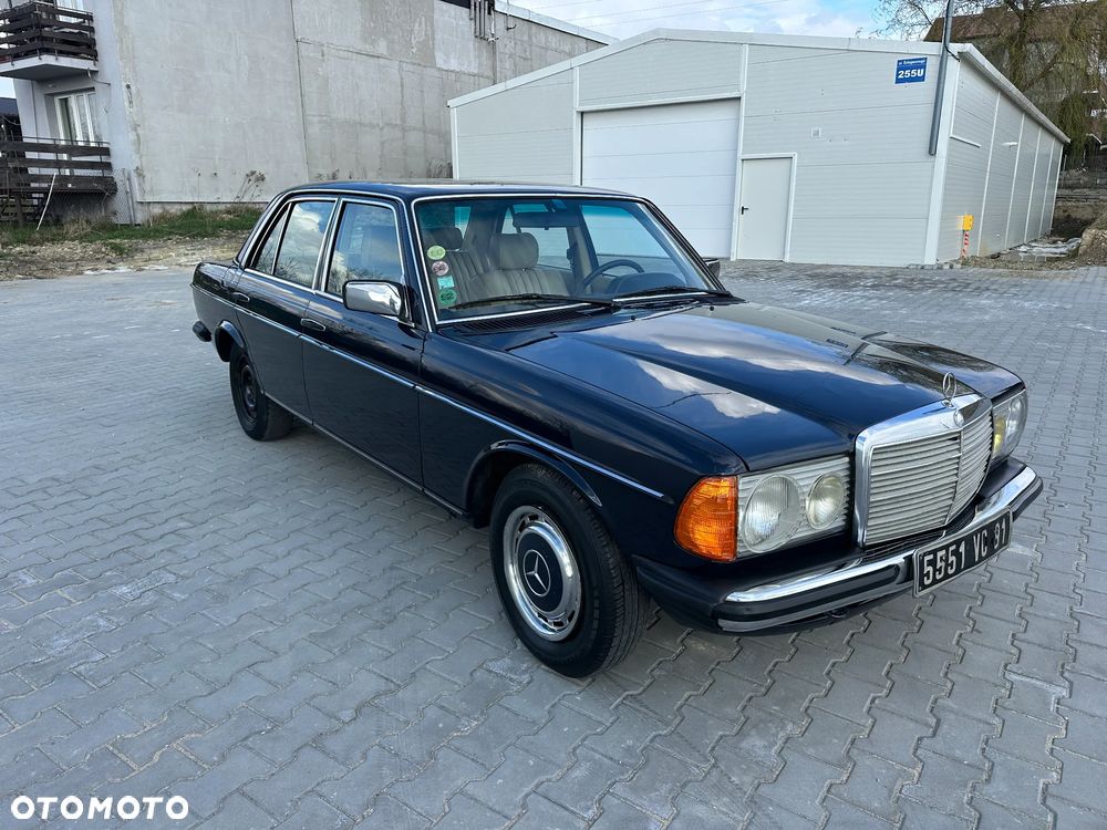 Mercedes-Benz W123 - 5