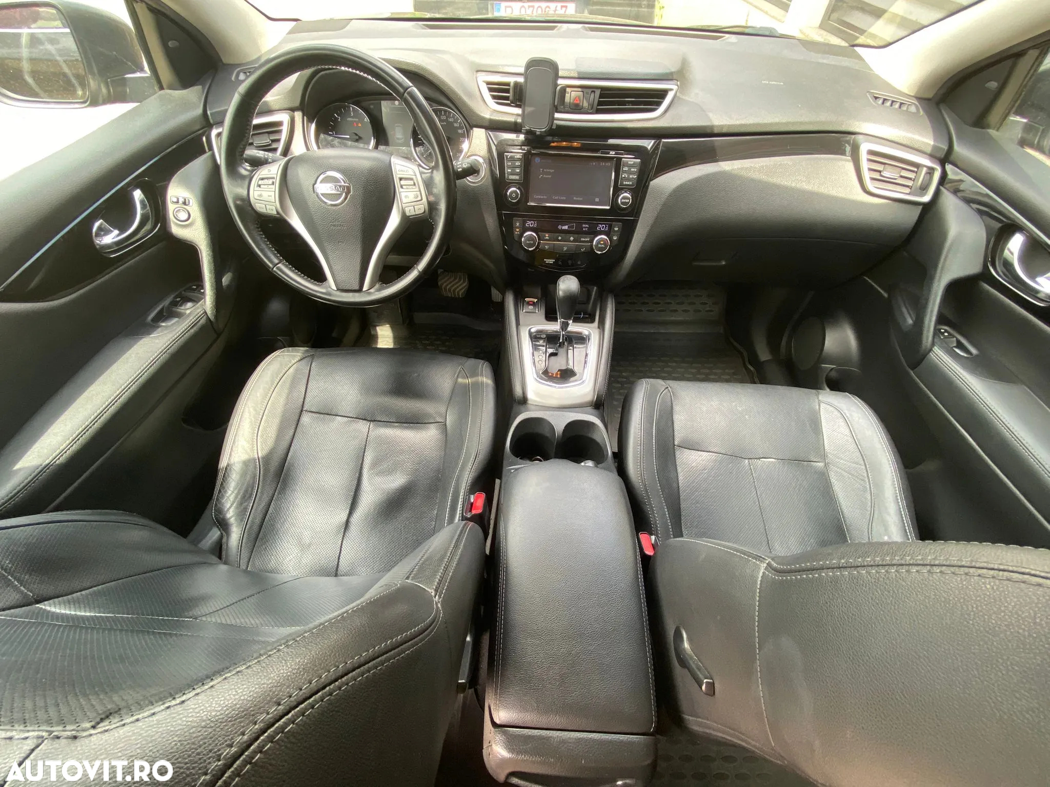 Nissan Qashqai 1.6 DCI Start/Stop X-TRONIC Tekna - 6