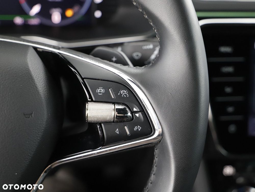 Skoda Superb 2.0 TSI 4x4 L&K DSG - 18