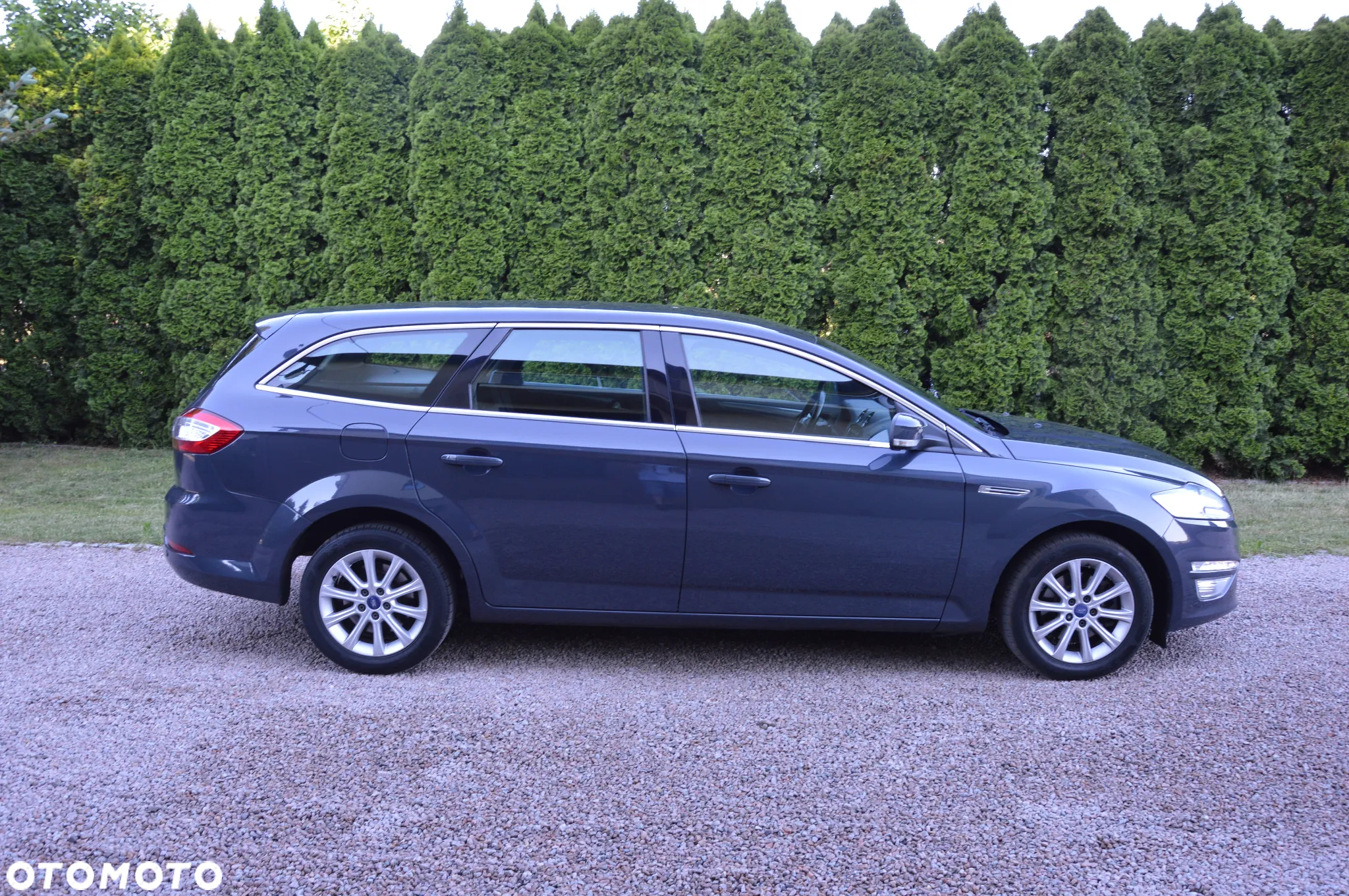 Ford Mondeo - 12