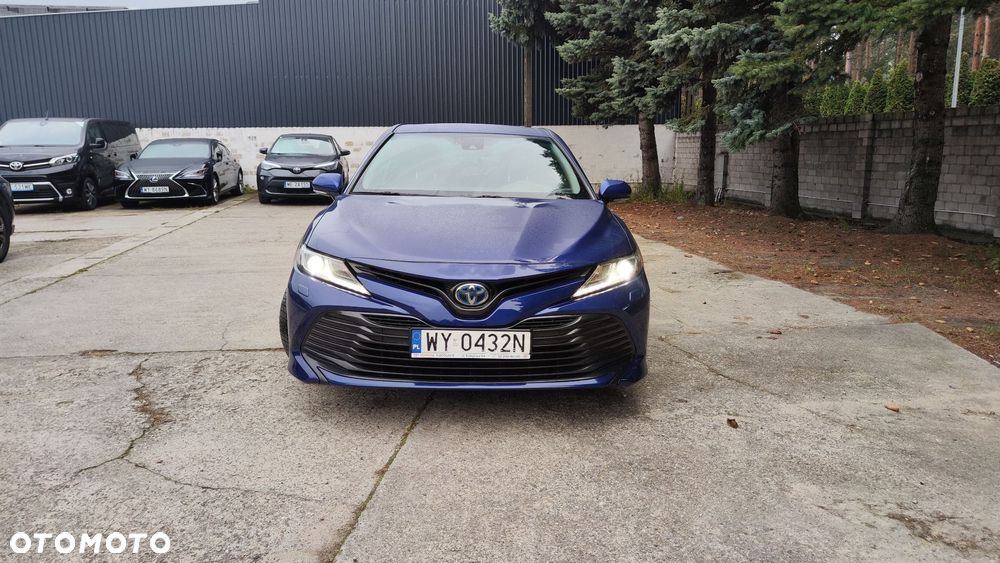 Toyota Camry - 6