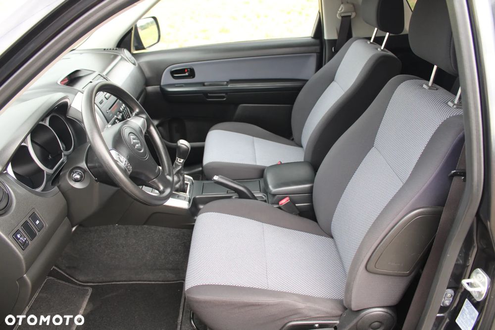 Suzuki Grand Vitara - 21