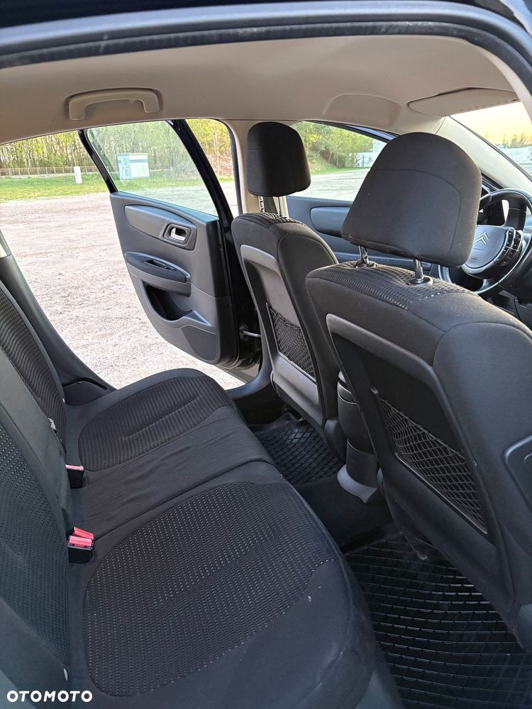 Citroën C4 1.6 HDi FAP Confort - 8