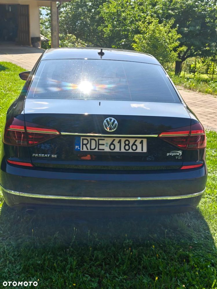 Volkswagen Passat - 3