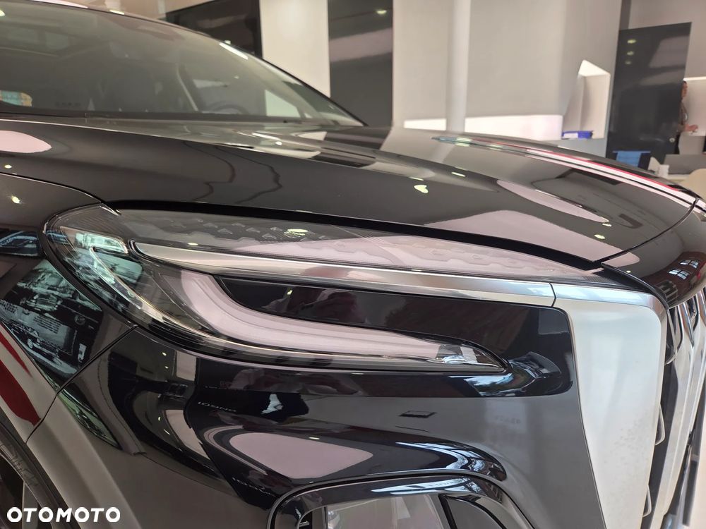 Hongqi HS3 2.0T AWD - 4