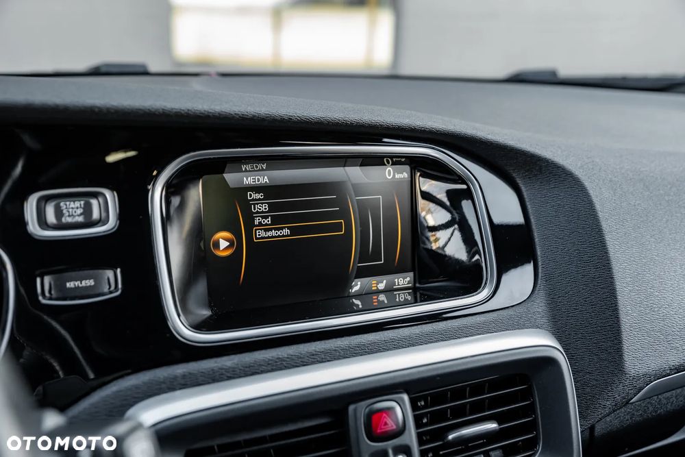 Volvo V40 - 37