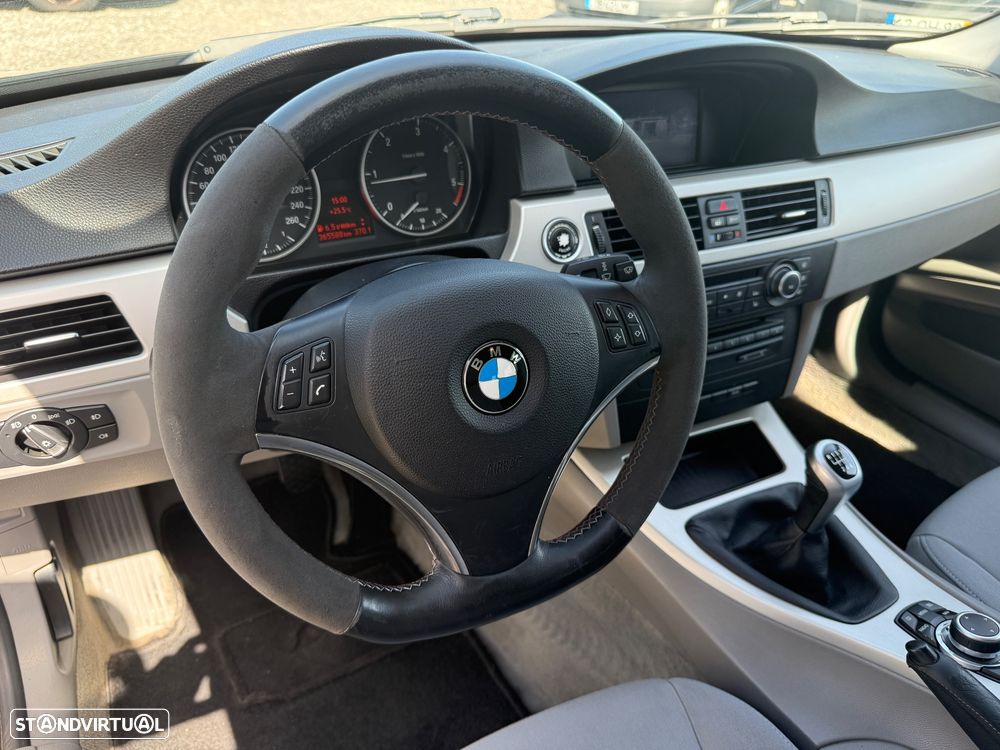 BMW 320 d DPF Blue Performance Edition Lifestyle - 19