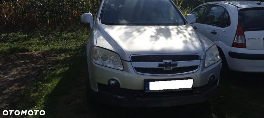 Chevrolet Captiva 2.4 LS 5os - 6