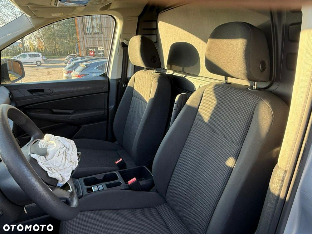 Volkswagen Caddy - 10