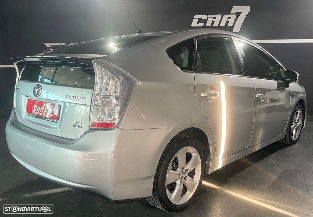 Toyota Prius 1.8 Exclusive - 6