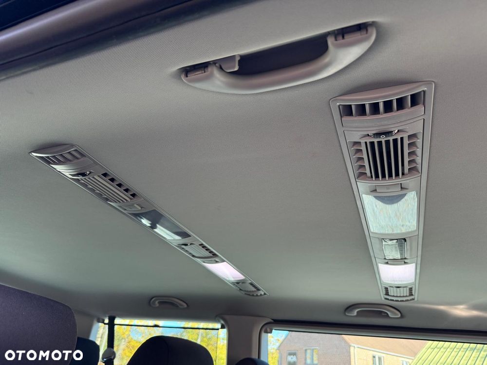 Volkswagen Caravelle 2.0 TDI L1 Trendline DSG - 23