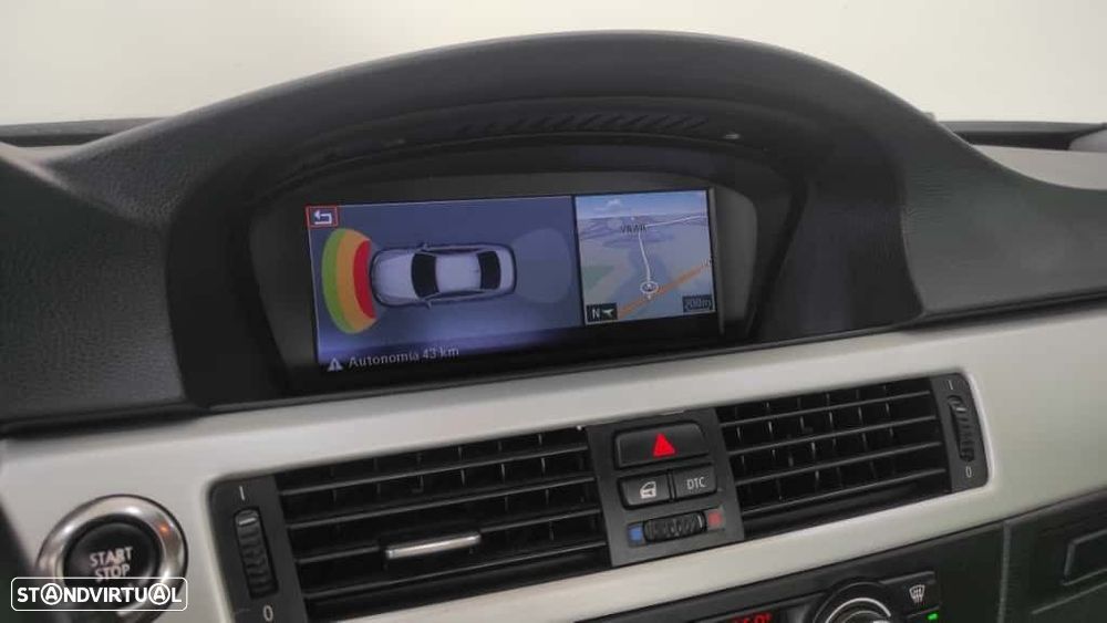 BMW 320 d xDrive Coupe - 38