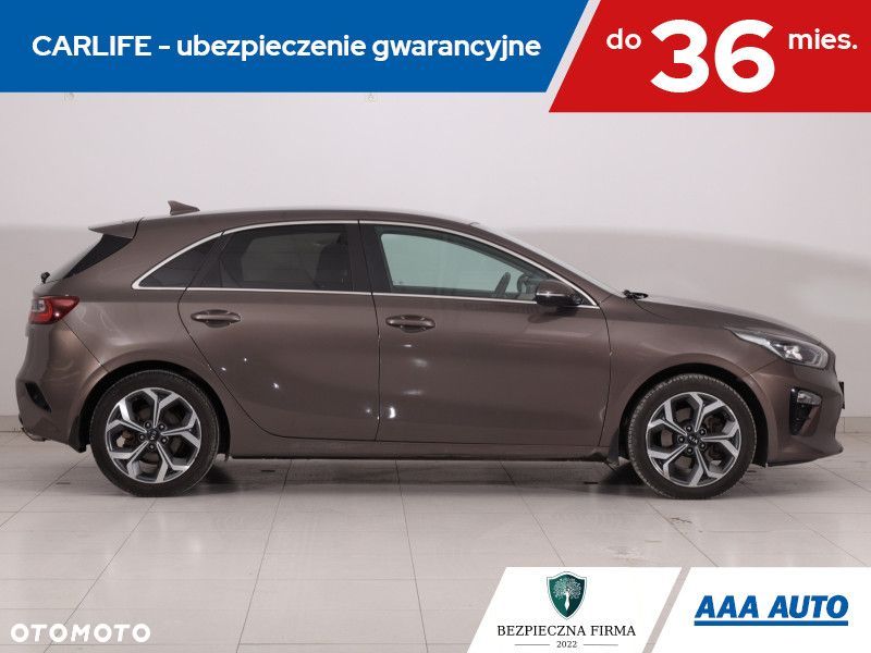 Kia Ceed - 8