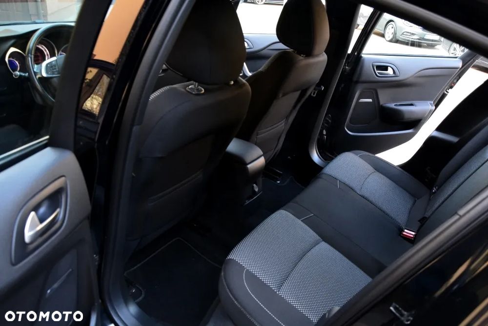 Citroën DS4 BlueHDi 120 S&S Chic - 8