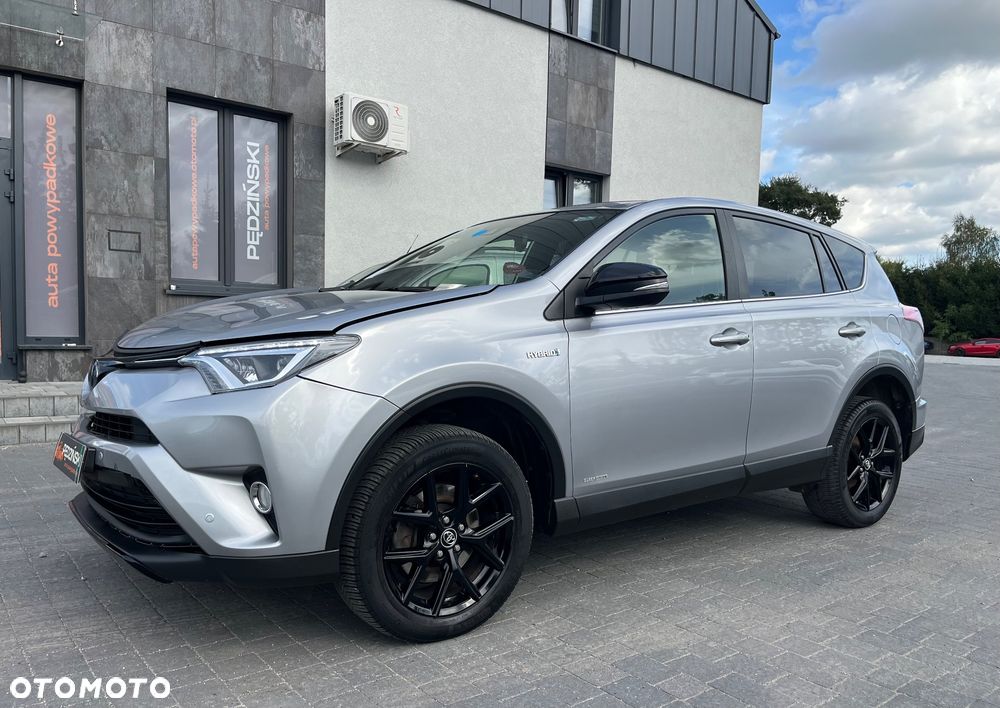 Toyota RAV4 - 1