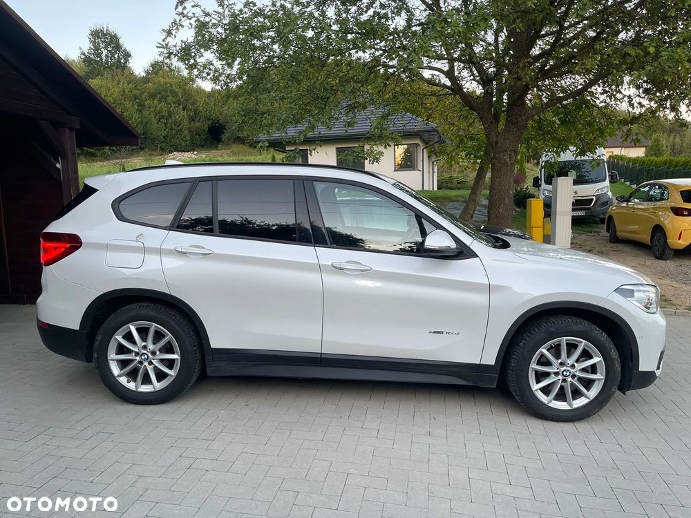 BMW X1 xDrive18d Advantage - 11