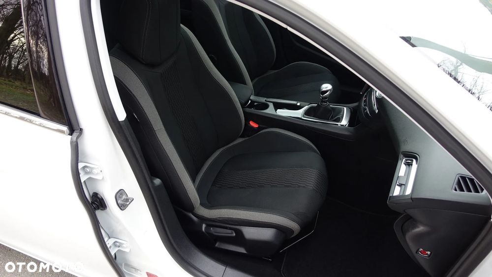 Peugeot 308 - 14