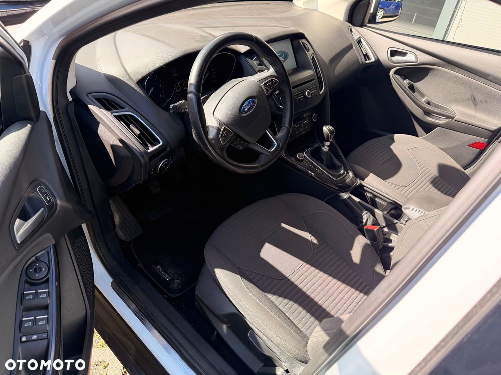 Ford Focus - 6