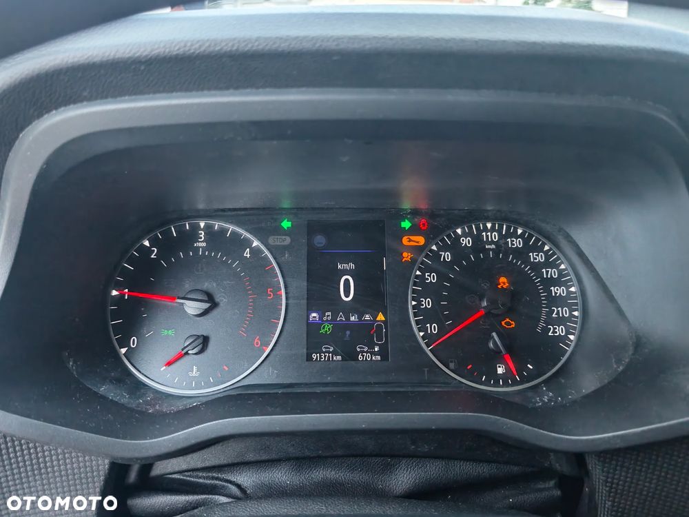 Renault TRAFIC - 16