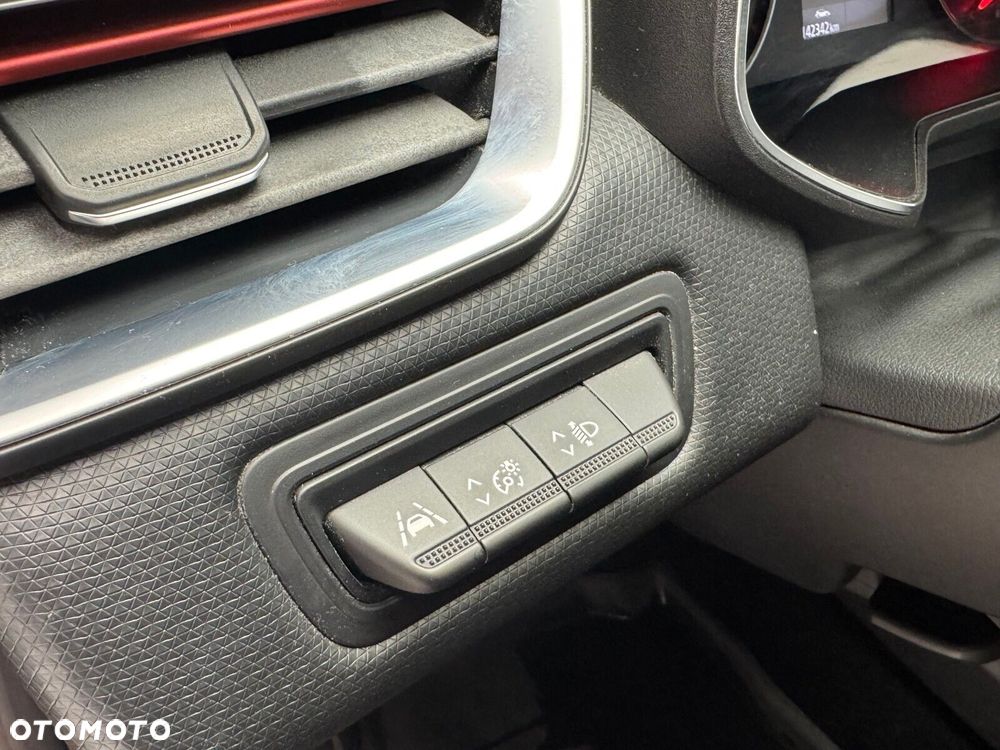 Renault Clio - 24