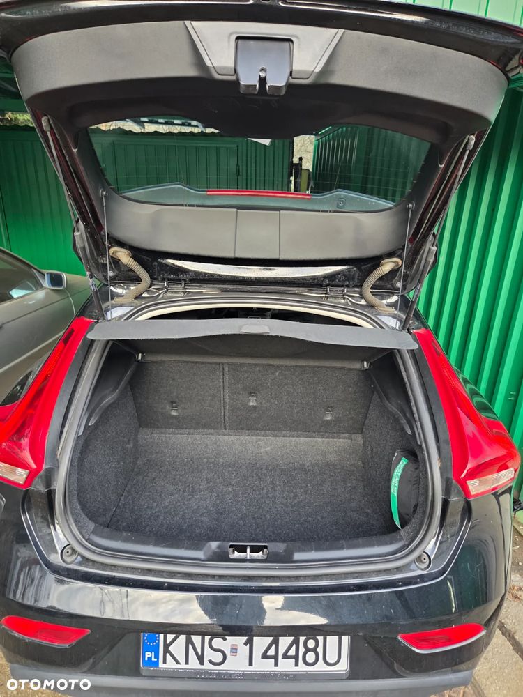 Volvo V40 T2 Drive-E Momentum - 19