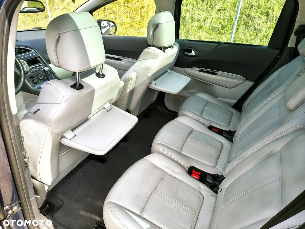 Peugeot 5008 1.6 THP Allure - 14