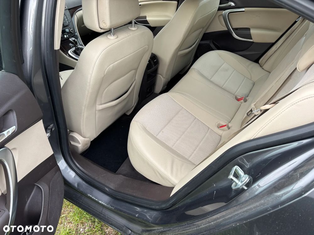Opel Insignia 1.6 Turbo Edition - 9