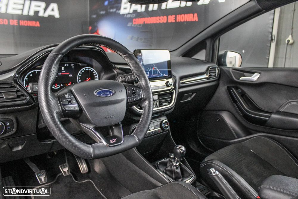 Ford Fiesta 1.5 EcoBoost S&S ST X - 25