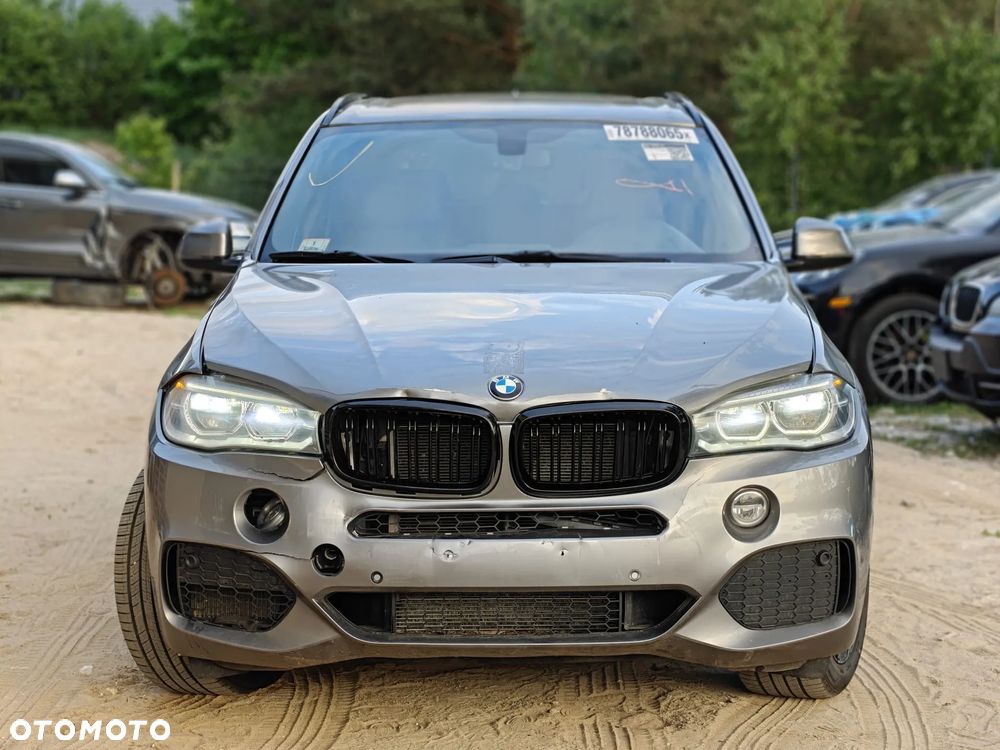 BMW X5 xDrive50i Sport-Aut - 5